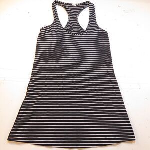 LULULEMON YOGA GYM WORKOUT ATHLETIC TANK TOP T SHIRT Womens 6 ( M )